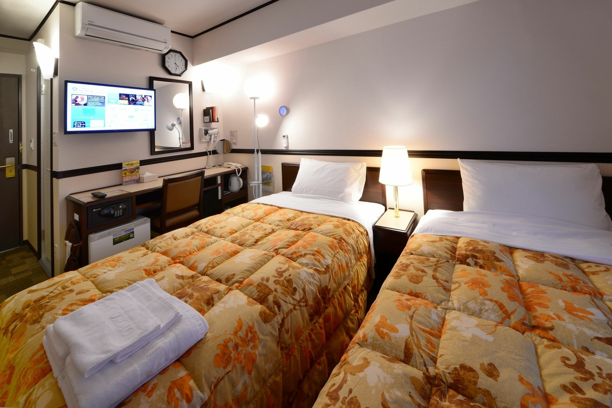 Toyoko Inn Kyoto Gojo Omiya Exterior photo